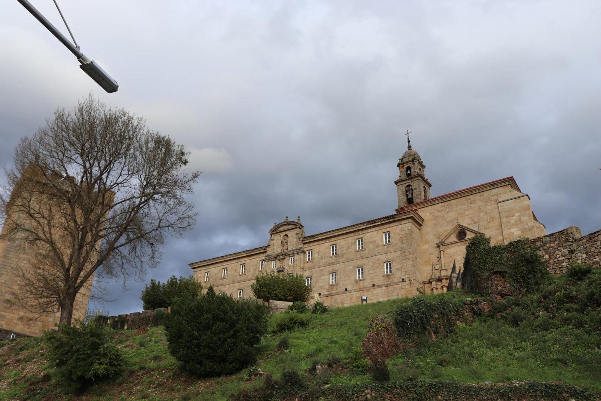 Acogedor Apartamento Ribeira Sacra Монфорте де Лемос Екстериор снимка